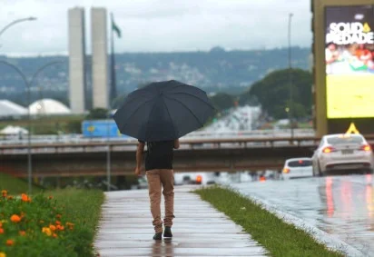 Semana começa com nebulosidade e alerta para chuvas intensas