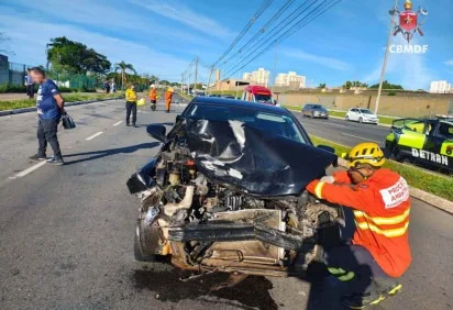Motociclista morre em acidente envolvendo três veículos em Taguatinga